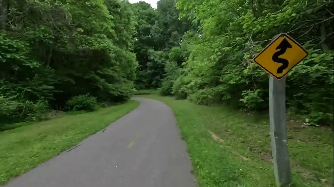 2025.5.f - A cloudy morning run between intersections through a park and trails as rain starts.