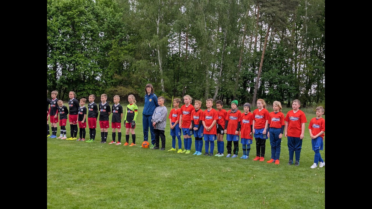 Fussball E Junioren 04.05.2025 Berger SV gegen SpG MTV Freyenstein II/Schwarz-Weiß Zaatzke II