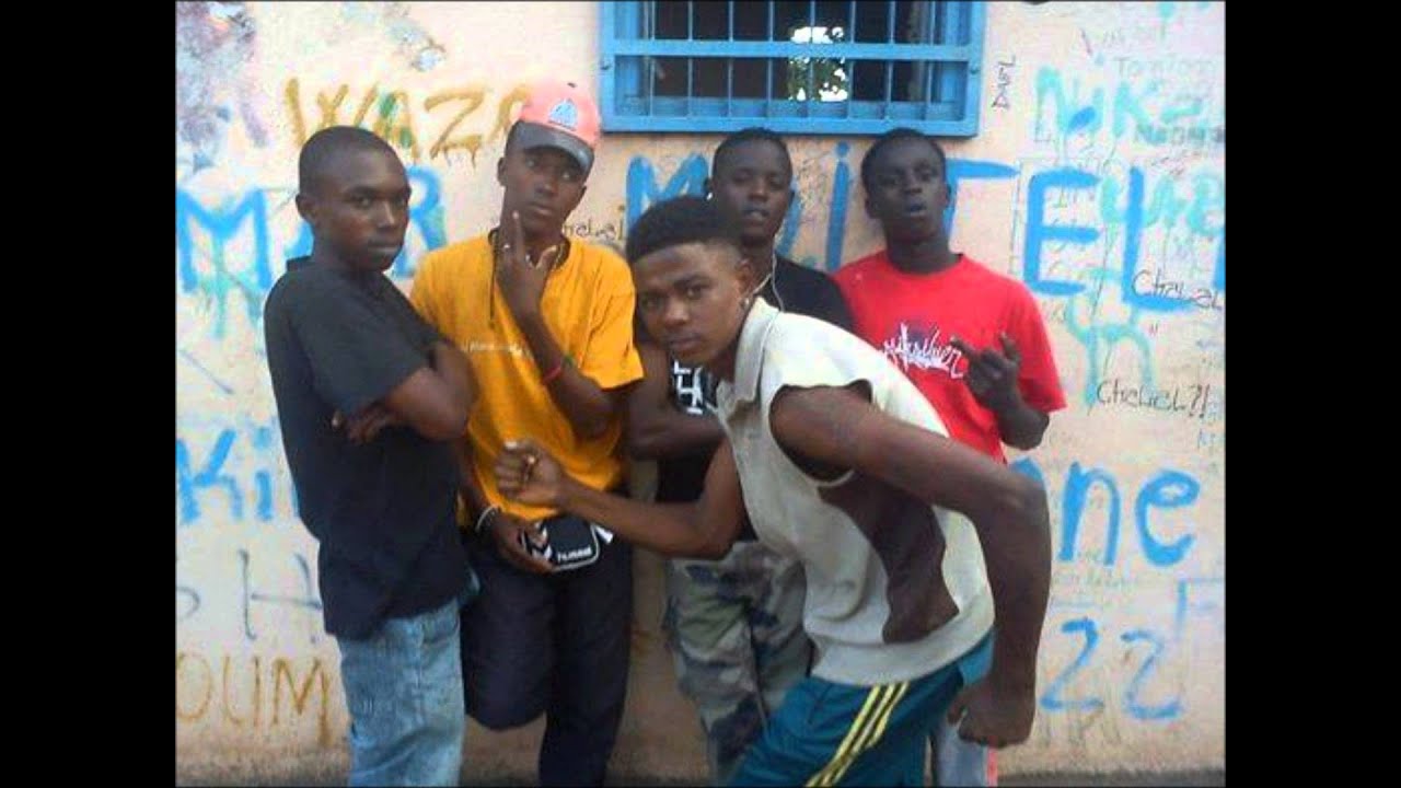 WANATSA WALE WAVOURA BAGUE Tout était calculé / le CLIP Tsoundzou 1