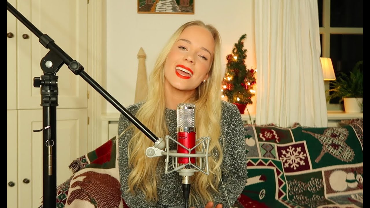 Ariana Grande - Winter Things (Denise Kroes Cover)