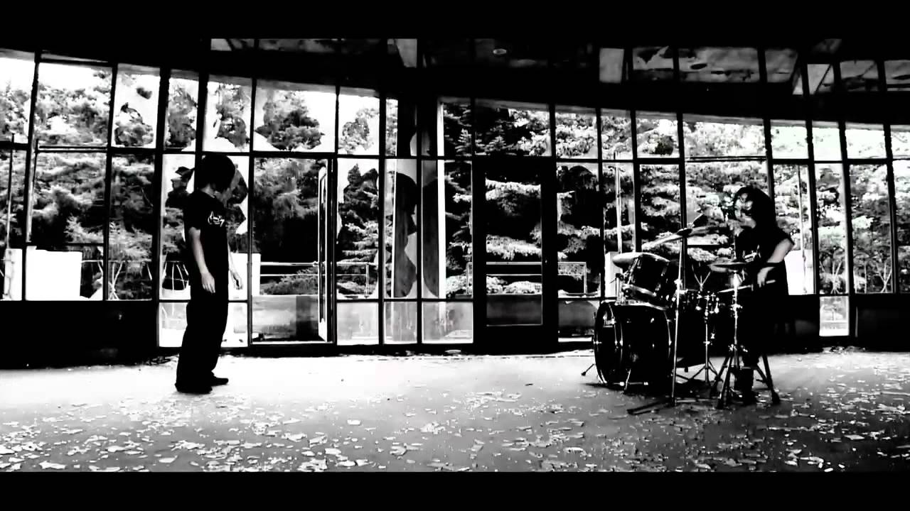 FEELFLIP - I want my freedom back(Official Video)
