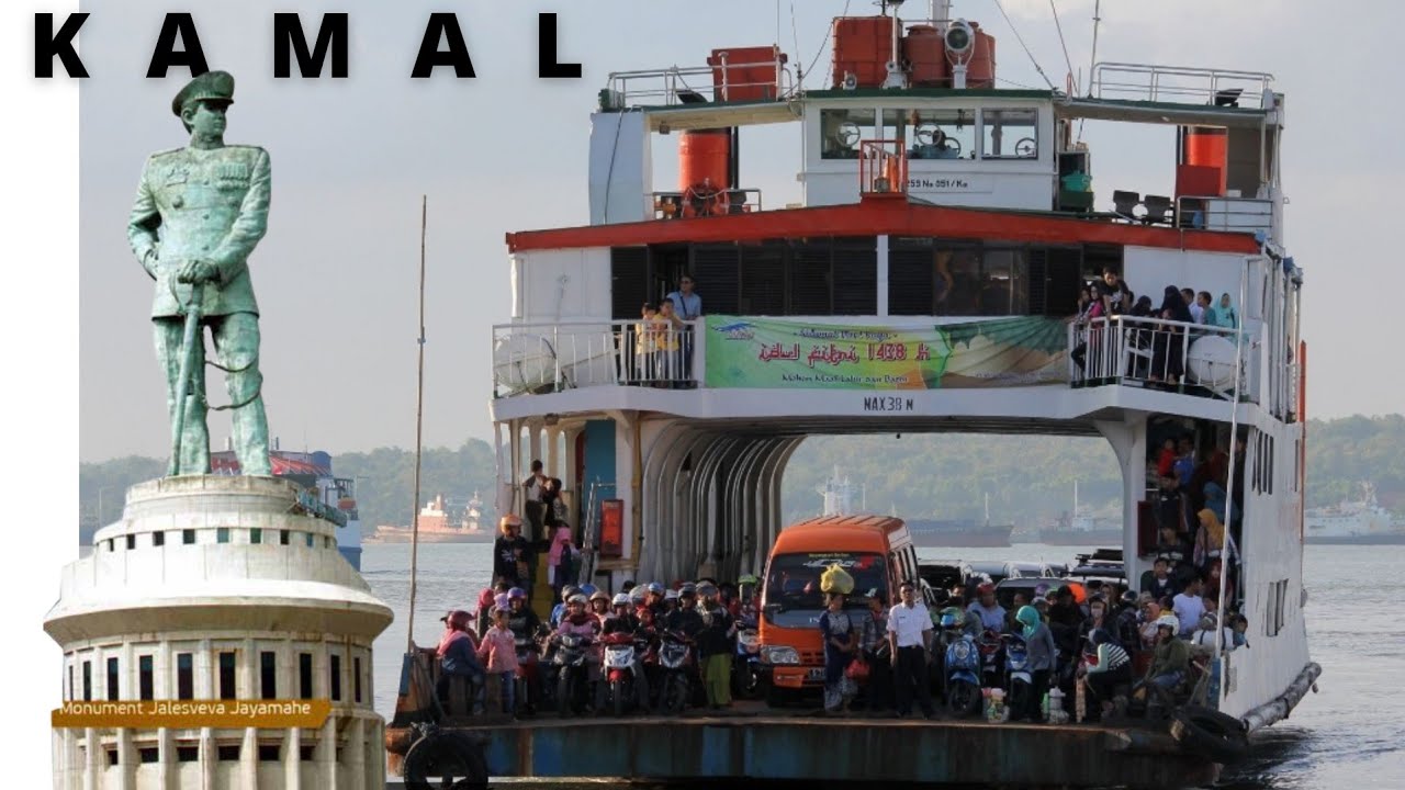 Nostalgia Banget. Terminal Ujung Kamal Madura.