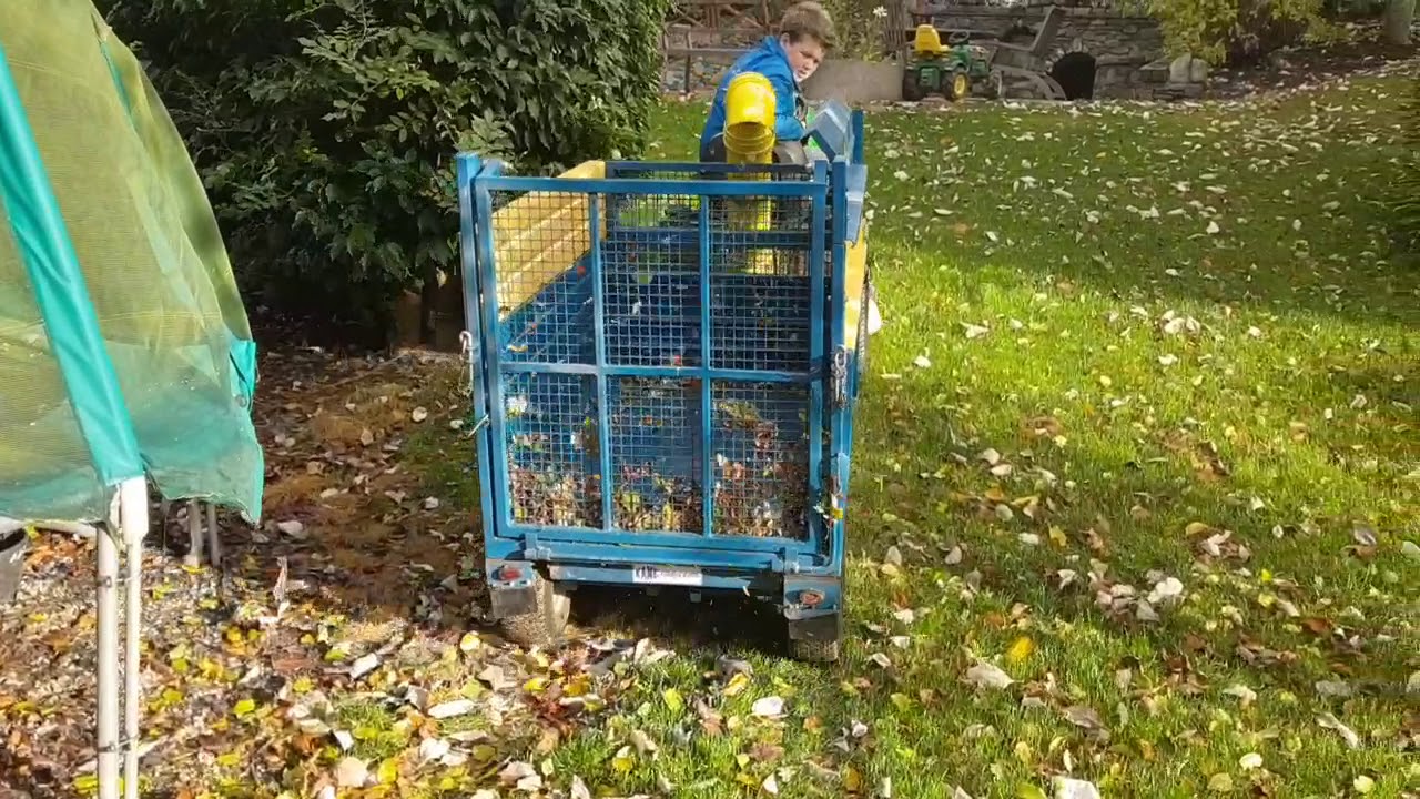 Murray Bros tide lawn with John Deere mower self filly into there Kane trailer