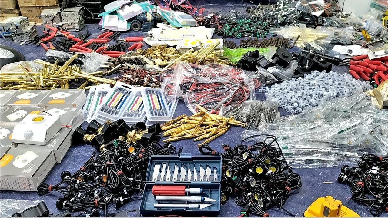SẬP SÀN LUÔN, kìm kẹp que hàn 10k, bơm 2 ti, lọ xay tiêu 4k, ô tô cho bé, khăn lau tay 7k, mic mỹ