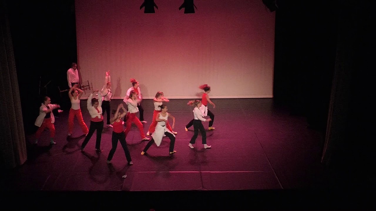 STRAIGHT TO MEMPHIS (taneční choreografie ZUŠ B-Art) - Rozsvícení vánočního stromu