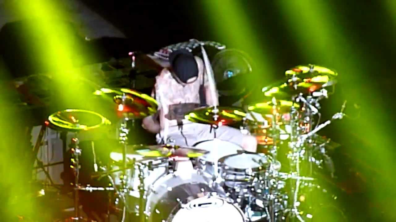 Travis Barker @ First Date (Blink 182) @ Brixton Academy UK / 25. July 2012