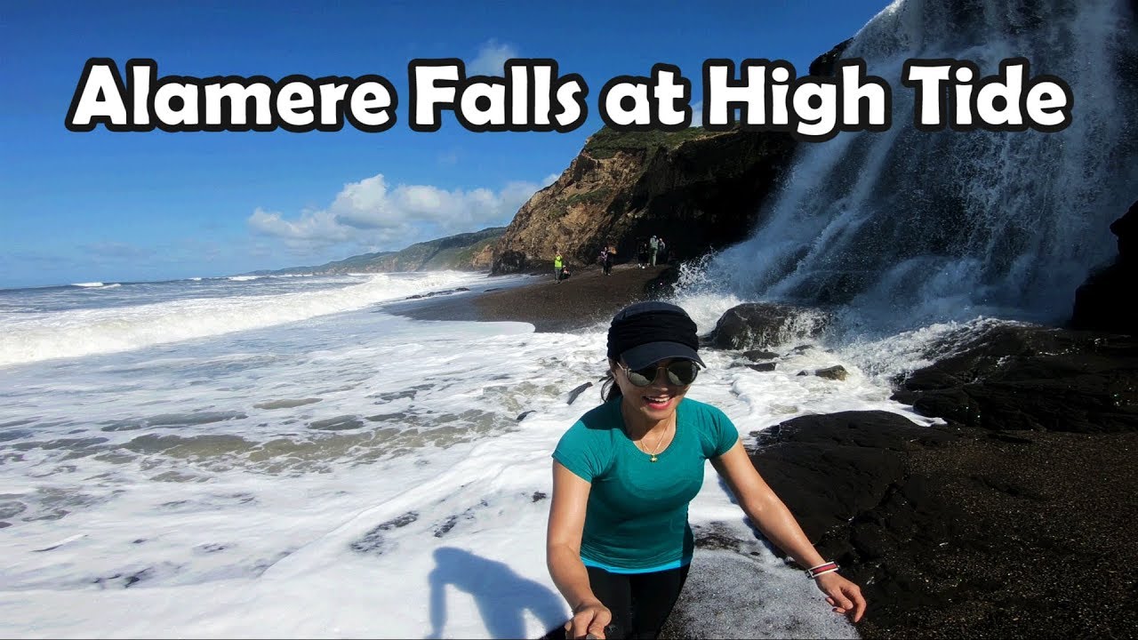 Alamere falls at high tide - Point Reyes