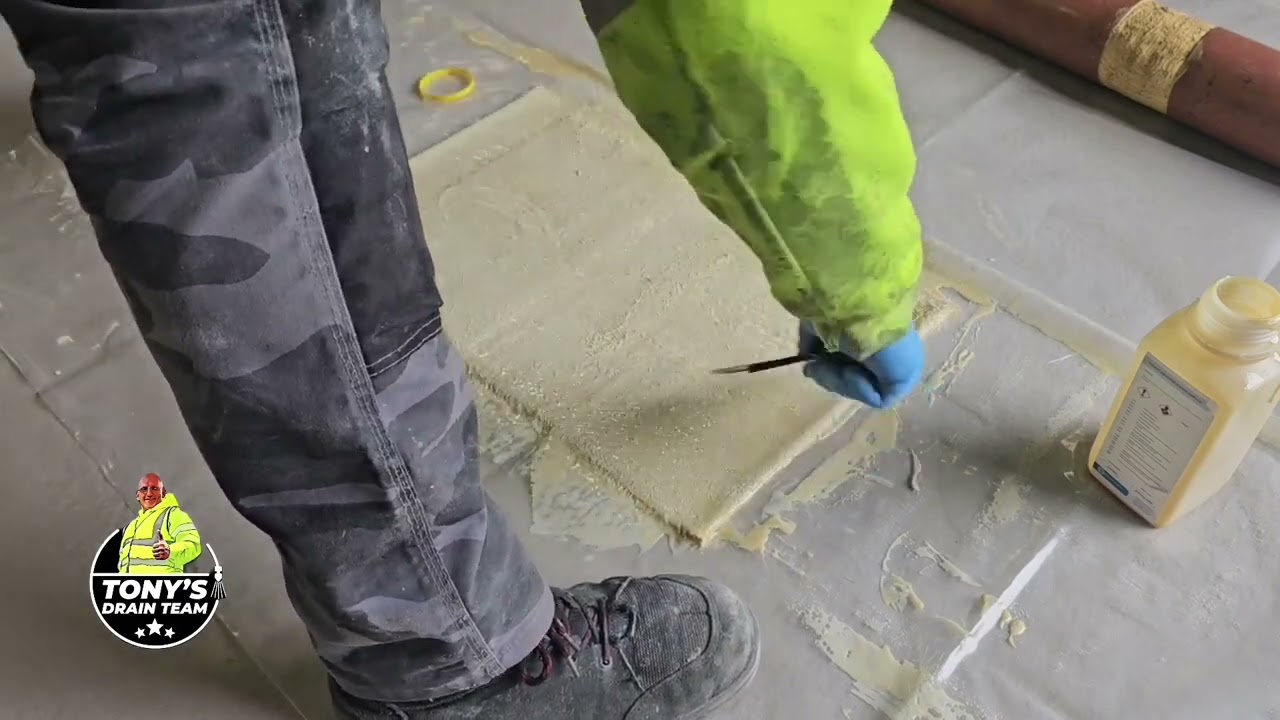 Blocked drain. Repairing a drain 