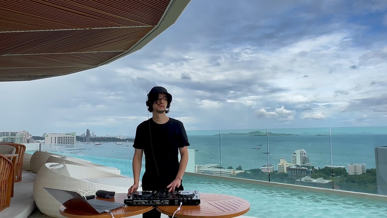 Deep House Music Mix at the Pattaya Rooftop - DJ Josef