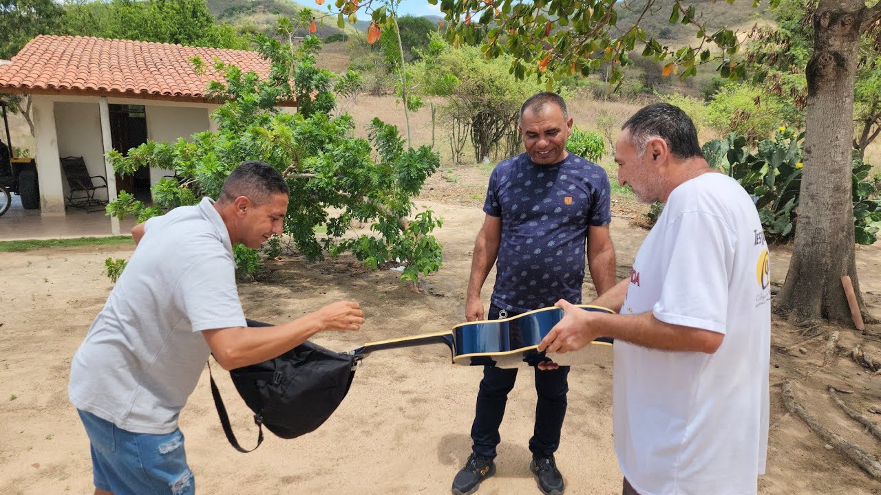 FINALMENTE FRANCISCO RECEBEU O VIOLÃO 🥹😱😱