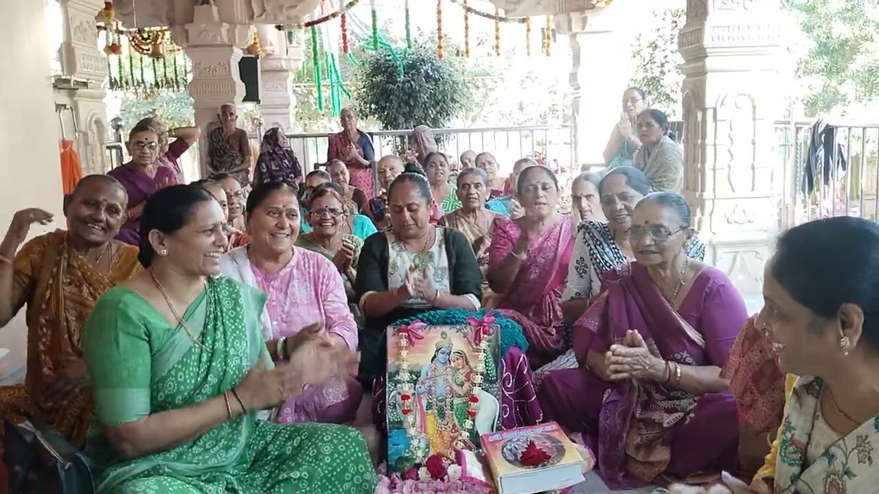રમતો રમતો જાય આજ મારો કાનો રમતો જાય