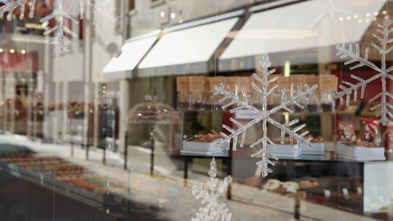 Christmas shopping in Bassano del Grappa, Italy