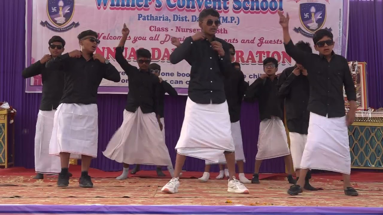 Eight class Students Dance Performance on Annual Function//Lungi dance  song