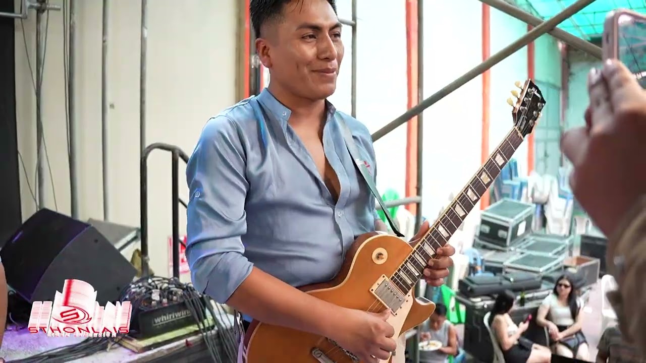 POR AMARTE ASI - ZAFIRO SENSUAL - EN VIVO ( EL LEGADO CONTINUA - DENNYS QUEVEDO )