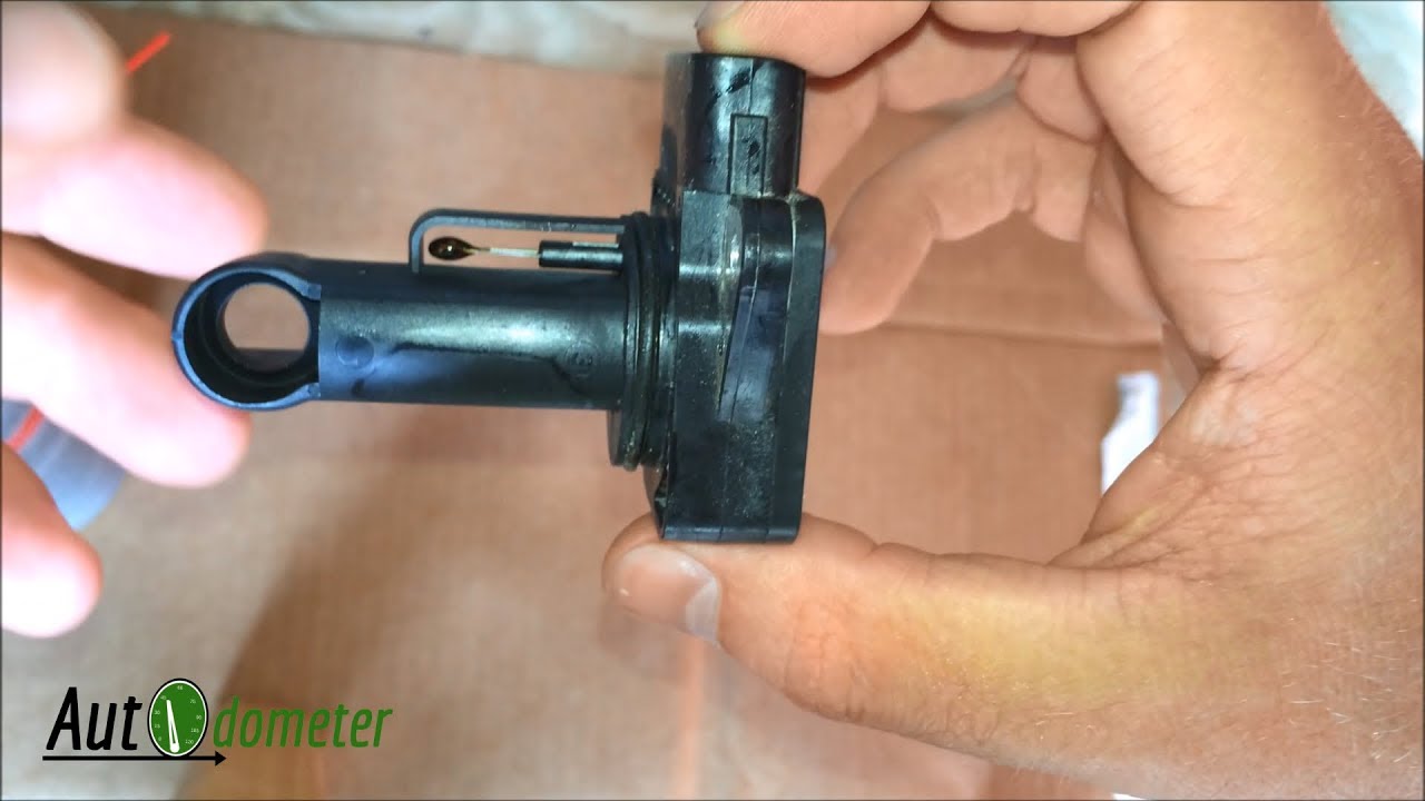 How to clean a Mass Air Flow Sensor || 1999 Toyota 4Runner