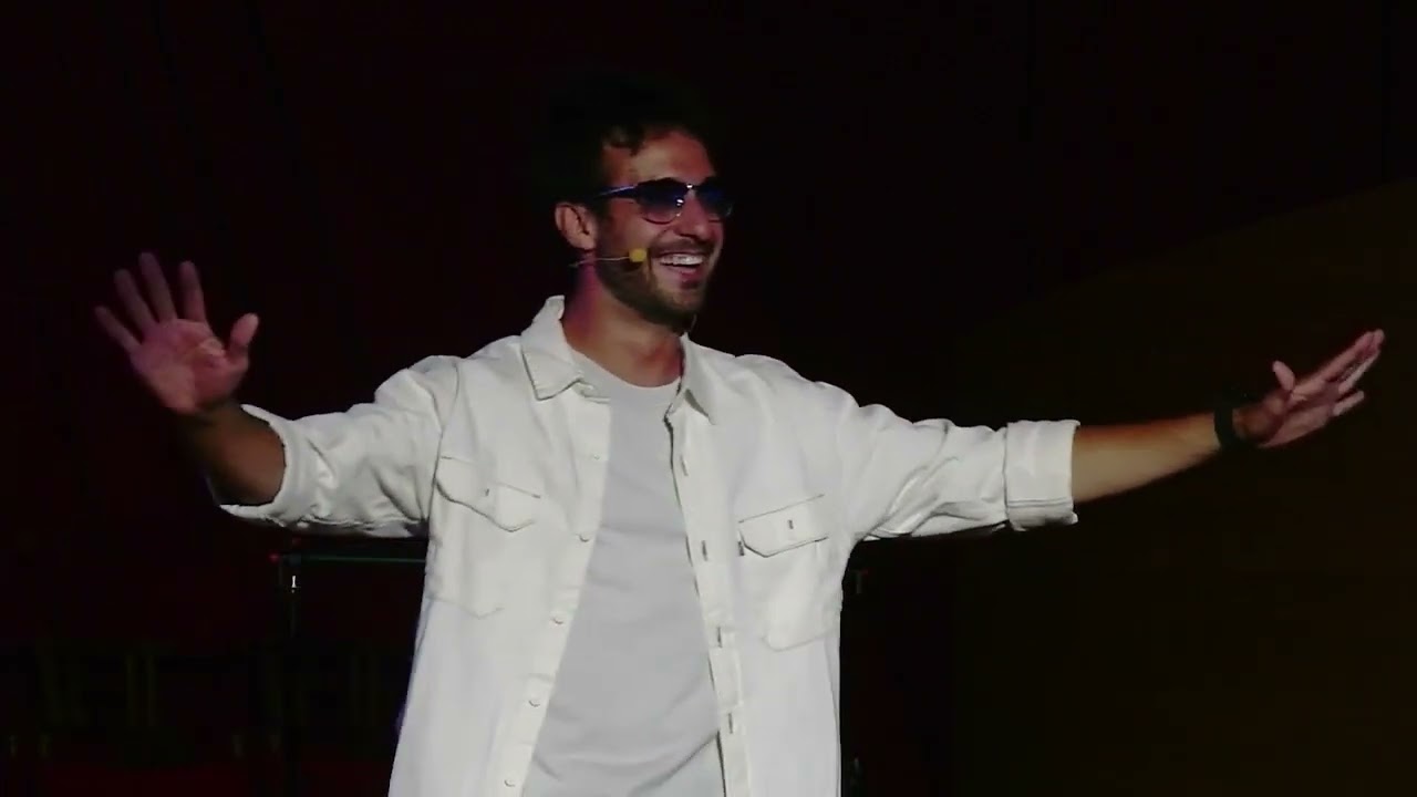 Il segreto per realizzare qualunque sogno | Emanuele Malloru (Emalloru) | TEDxLAquila