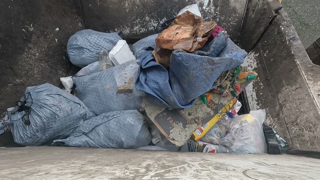 GoPro Garbage Truck hopper view (ep.11)