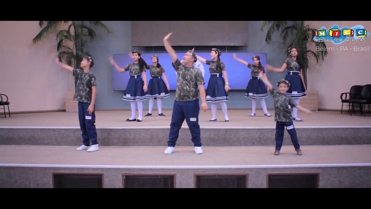 COREOGRAFIA DA EBF 2019  EXERCITO DIFERENTE - CRISTINA MEL