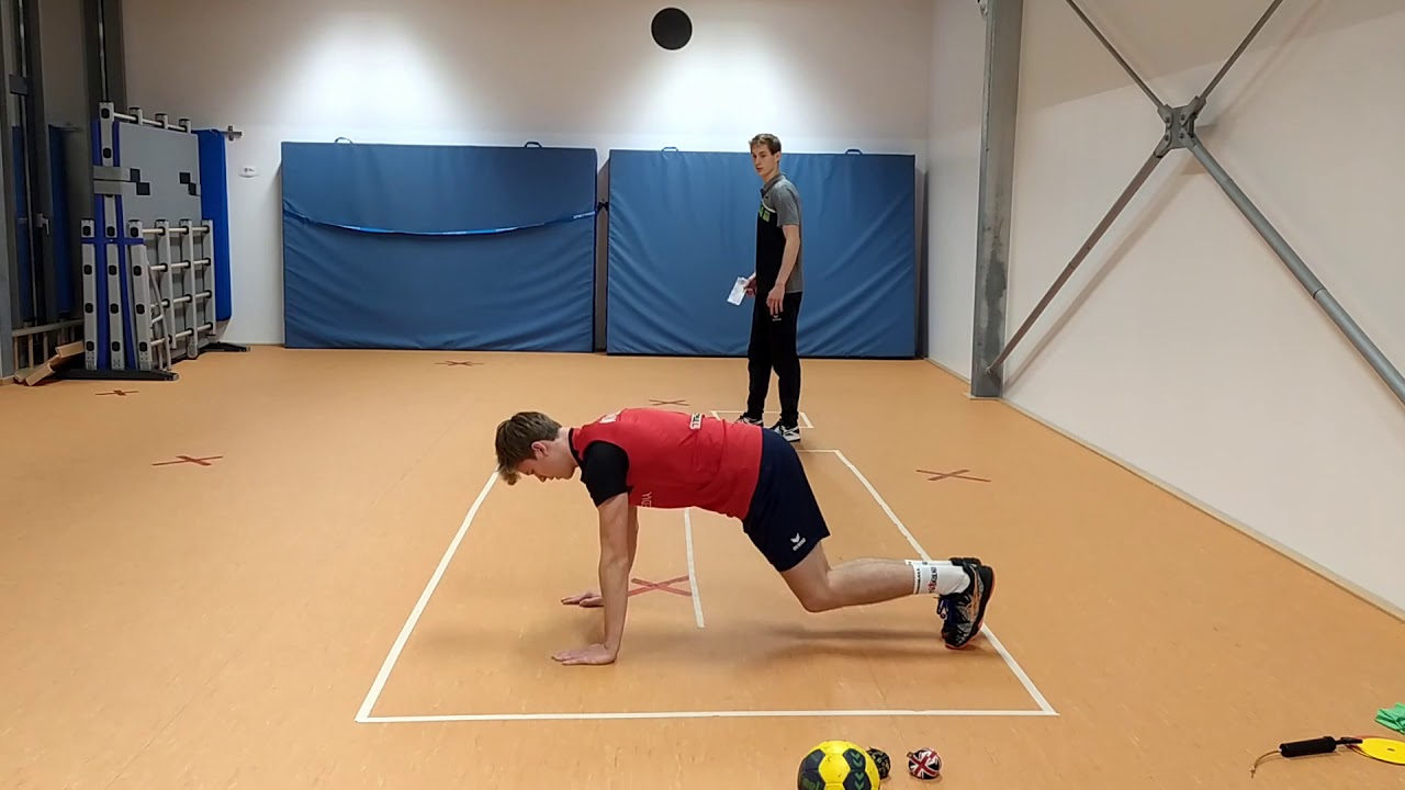 Lauf- und Ballkoordination für A-Jugendliche Woche 4.1