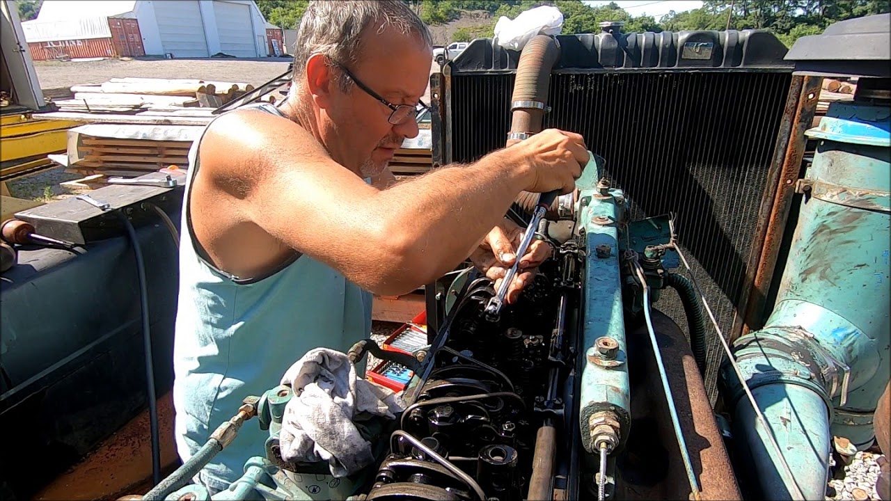 fuel injector replacement on the 671 detriot