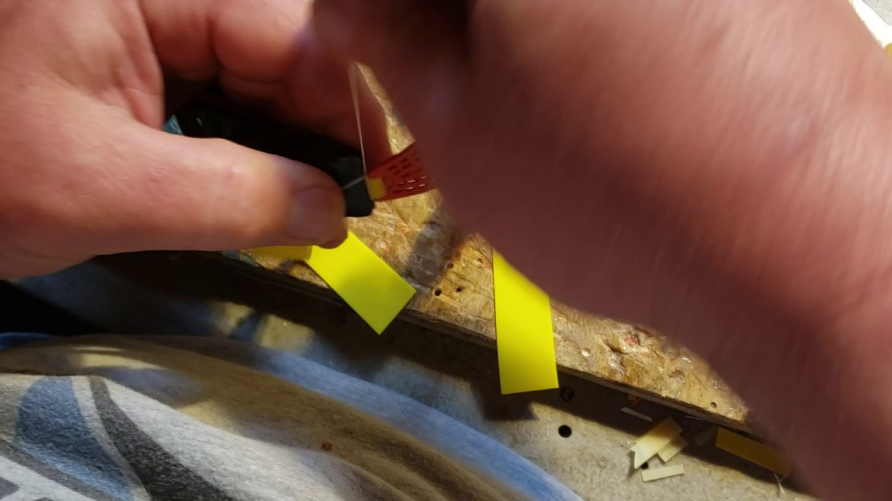 Tying Bands on a Uniphoxx demo