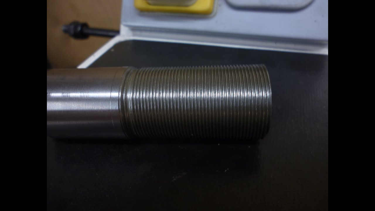 Filetage pas de 2 mm profondeur 1 mm double filets sur tour à métaux