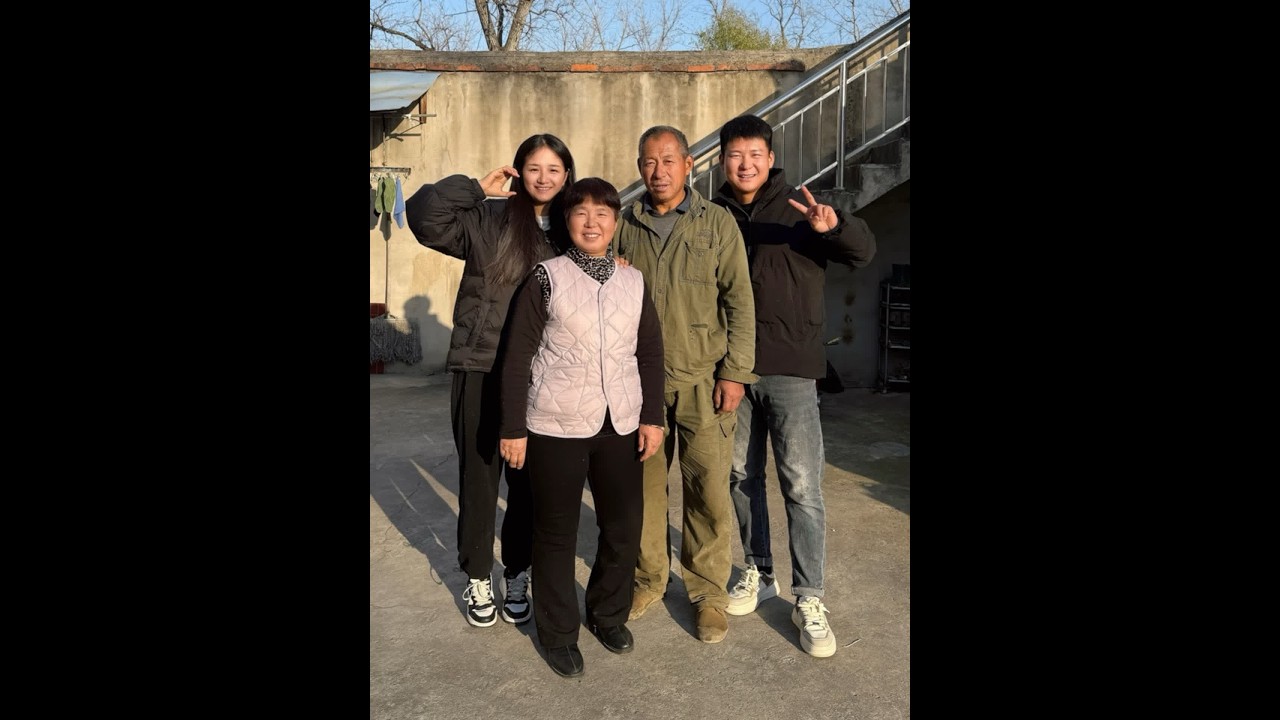 明天专场就要开始，今天品牌方的朋友都来啦。激动又紧张。今天晚上怕是要失眠啦～#日常vlog #我的农村真实生活 #我的一家 #婆婆和儿媳农村的生活 #真实记录我的乡村生活