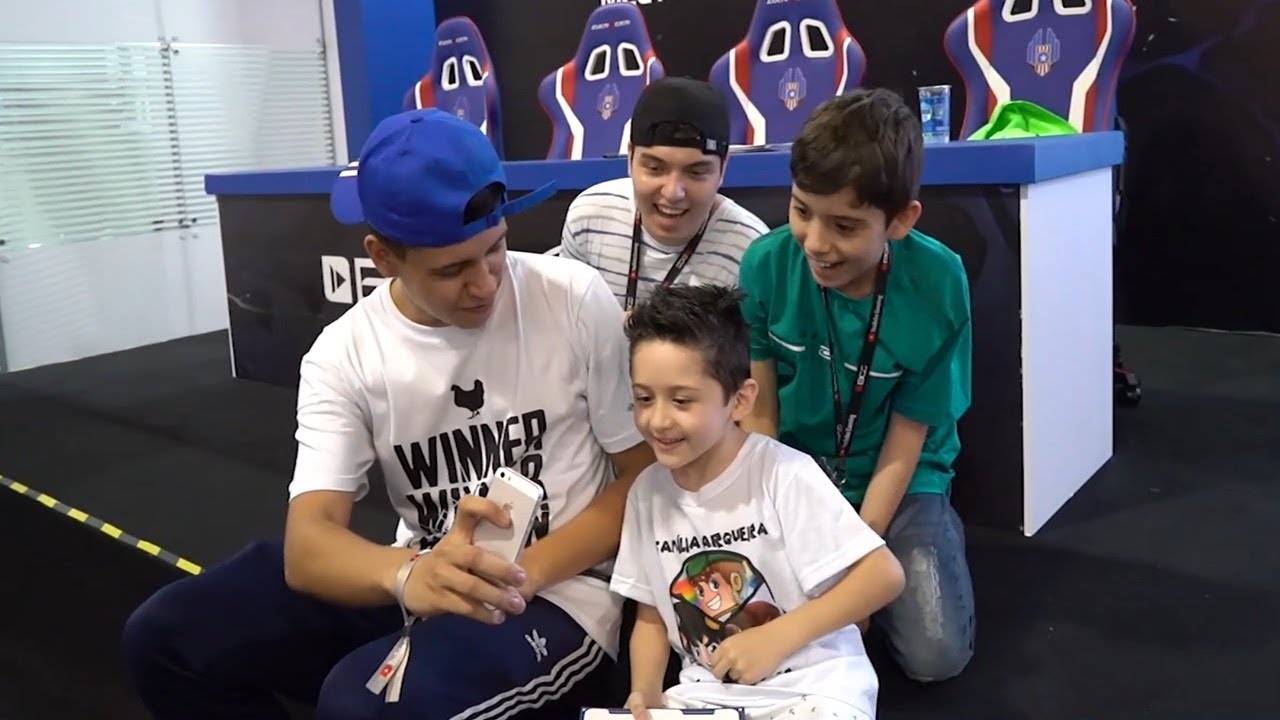 FAMÍLIA ARQUEIRA FOI AO MAIOR EVENTO DE JOGOS!! (BGS)