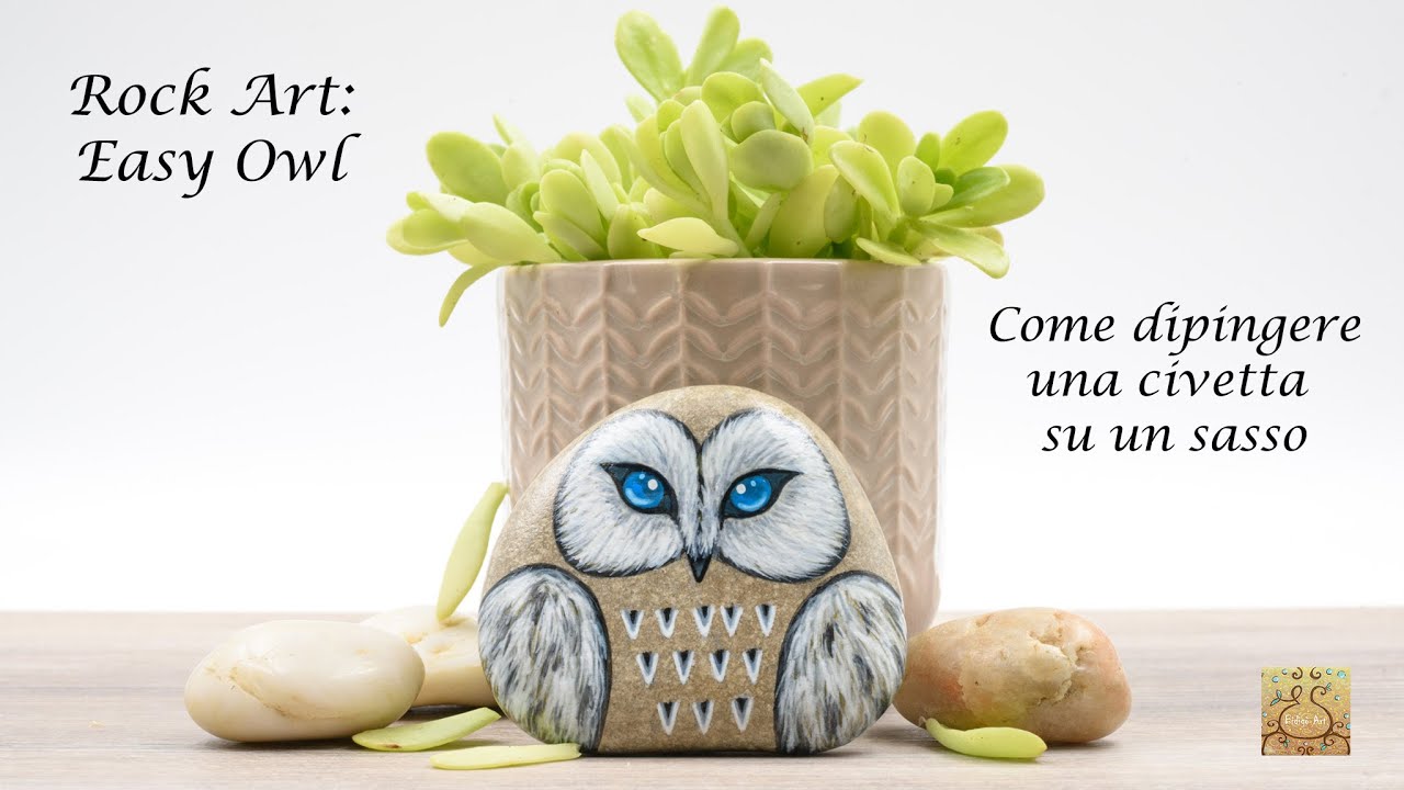 Rock painting: A little Owl 🦉 Sassi dipinti: Una graziosa Civetta