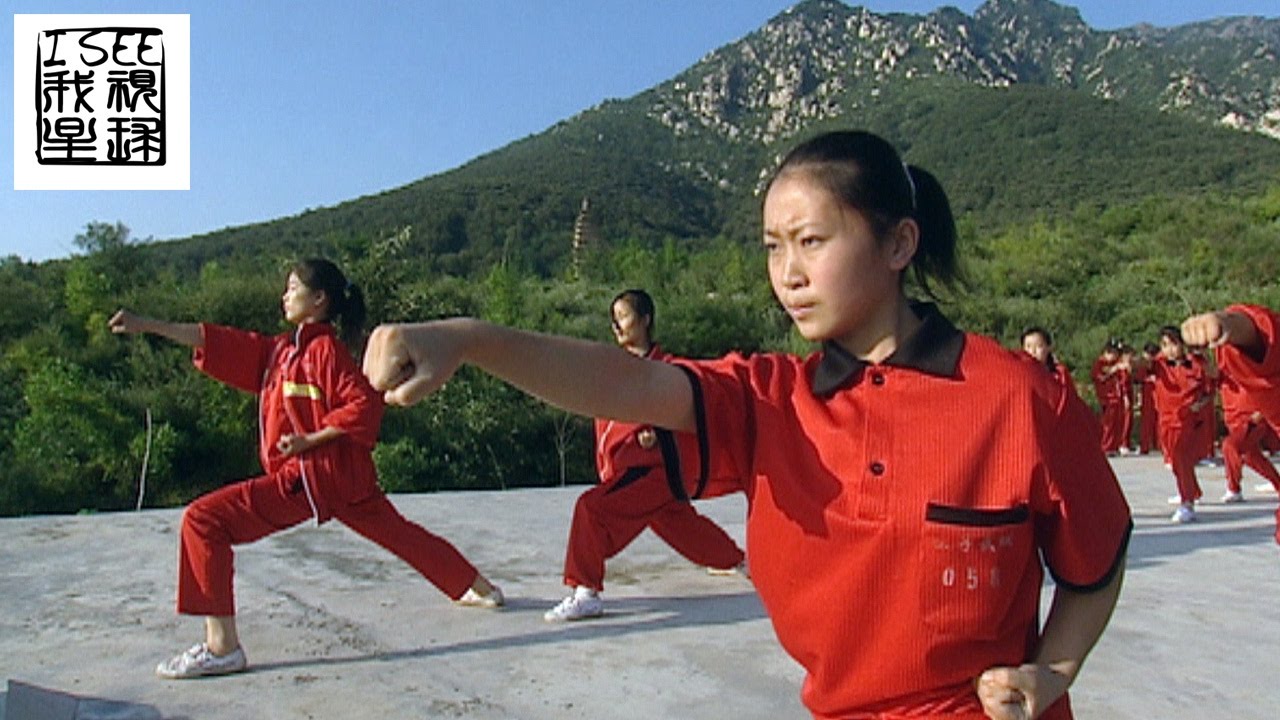 外国人眼中的嵩山女子武术学校生活(中文字幕)