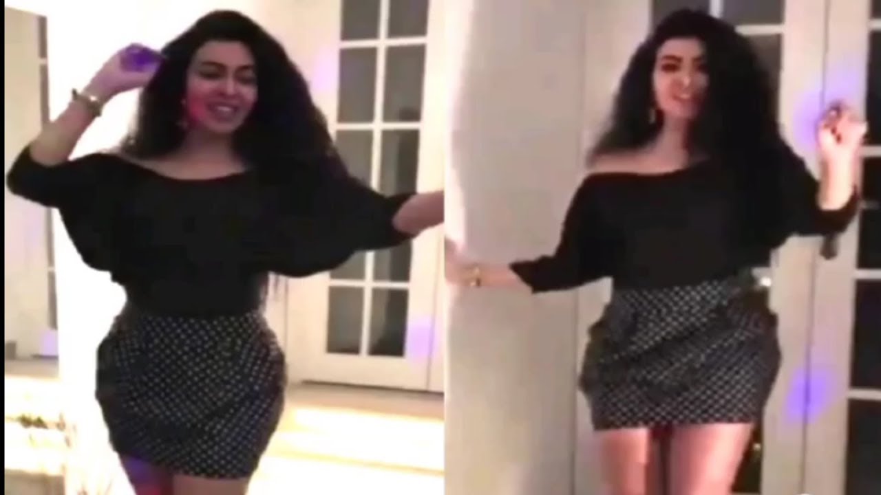 رقص مثير للفنانة ميرهان حسين فى عيد ميلادها _ الفيديو بجودة عالية HD