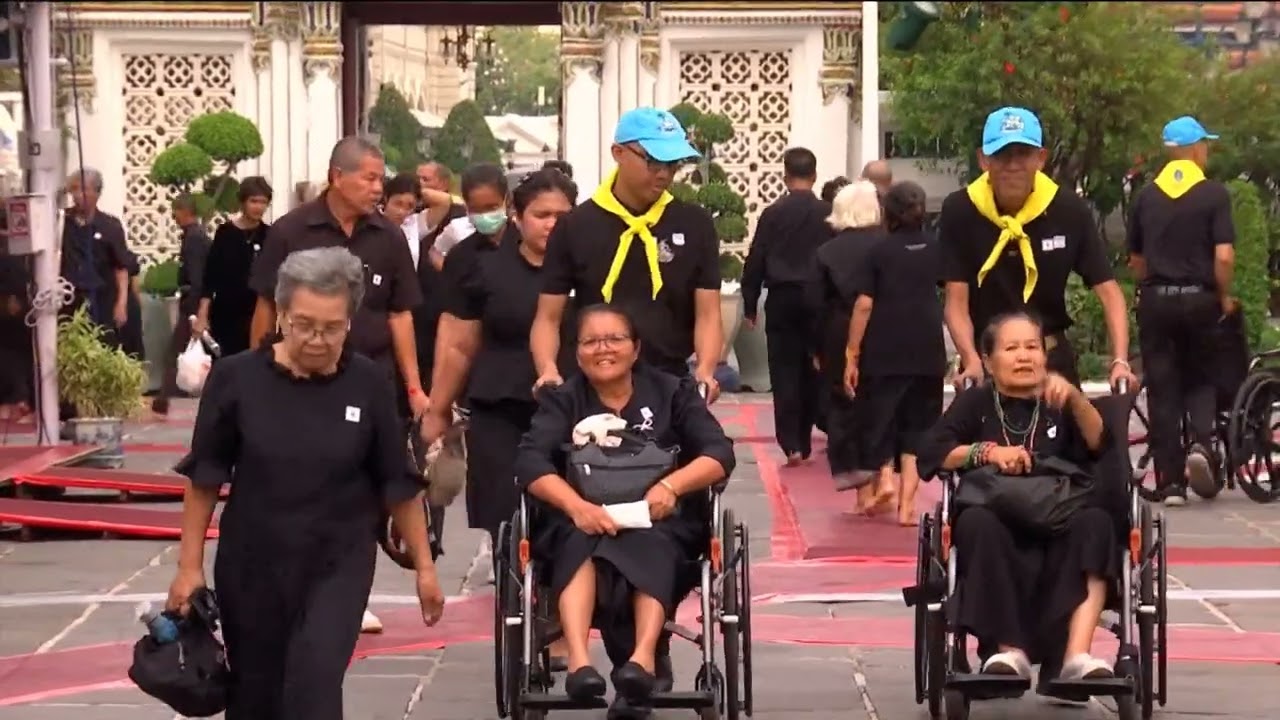 คณะบุคคล และประชาชน เดินทางไปกราบถวายบังคมพระบรมศพฯ ข่าวในพระราชสำนัก วันที่ ๒๕ กุมภาพันธ์ ๒๕๖๙