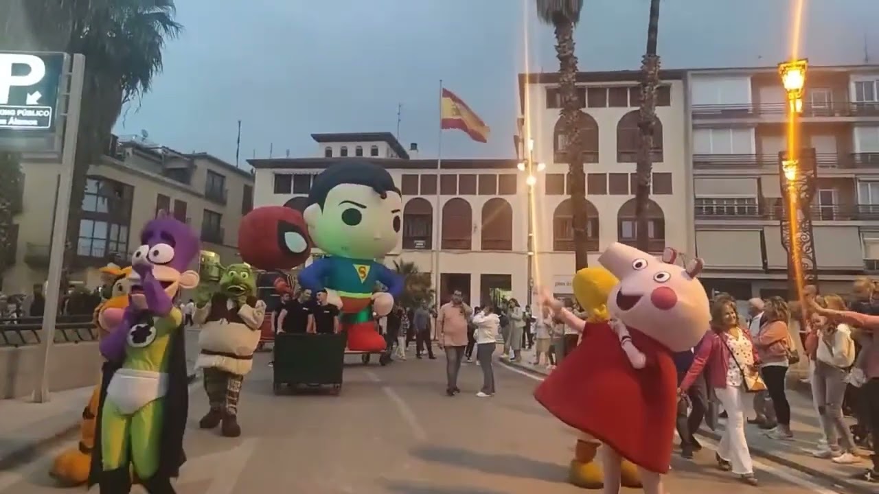 Vídeo resumen. Segunda Desfile de gigantes y cabezudos. Alcalá la Real