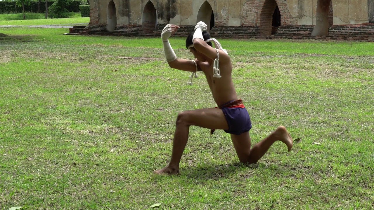 การร่ายรำไหว้ครูมวยไทยโบราณ/ Ray Ram Wai Kru MuayThai Boran / KruTom MuayThai / ครูต้อมมวยไทย