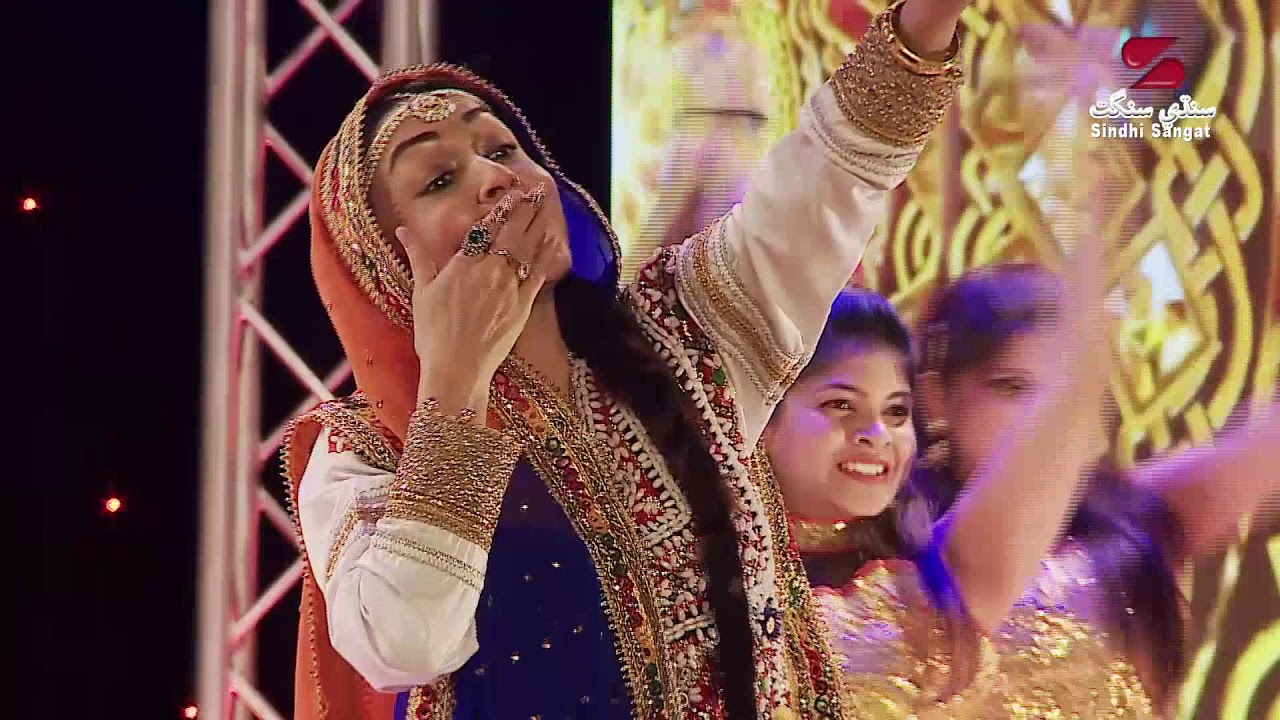 Shazia Khushik in Dubai performs Ale Muhinja Maruara