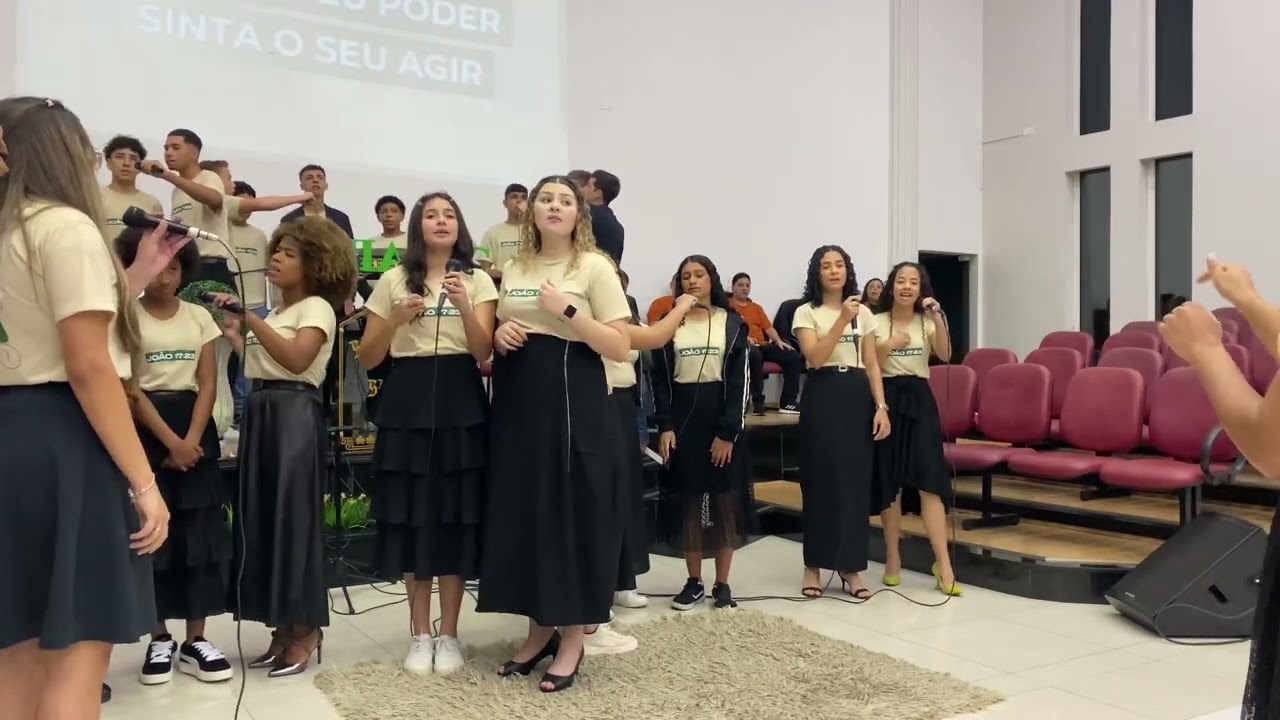 Confra  UNIAADC Cajuru 2025 - Louvor: Rei e Santo (Canção e Louvor)