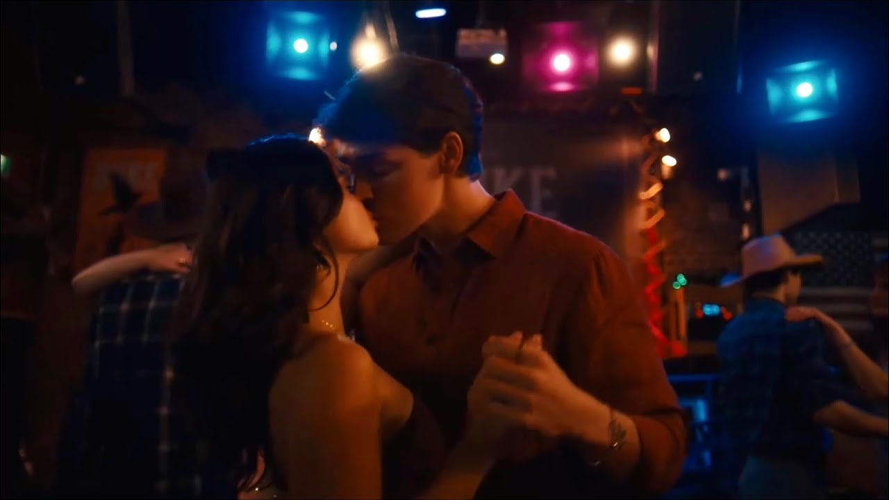 Dallas & Drayton (sidelined 2) I miss you I’m sorry
