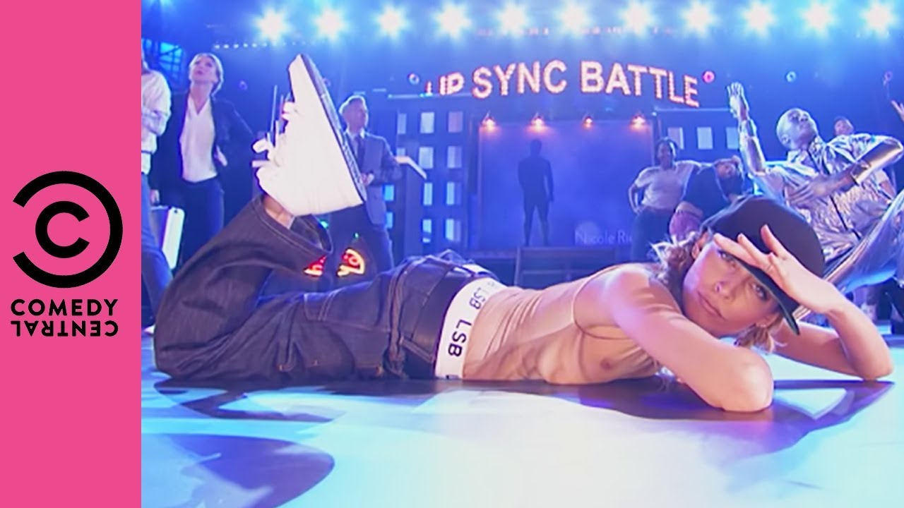 Nicole Richie Performs Marky Mark's 