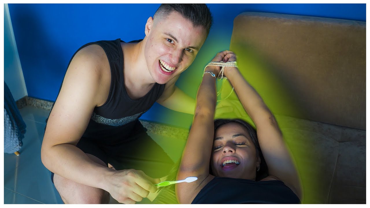 🔥Tickle/Cócegas🔥 | ARMPITS!! / AXILAS!! | (Toothbrush/Escova de Dente)