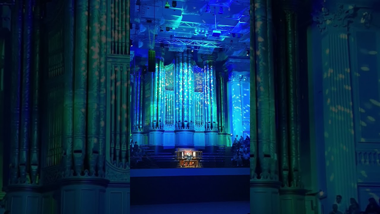 Limina Luminis by Olivia Belli Performed by Anna Lapwood at Birmingham Town Hall