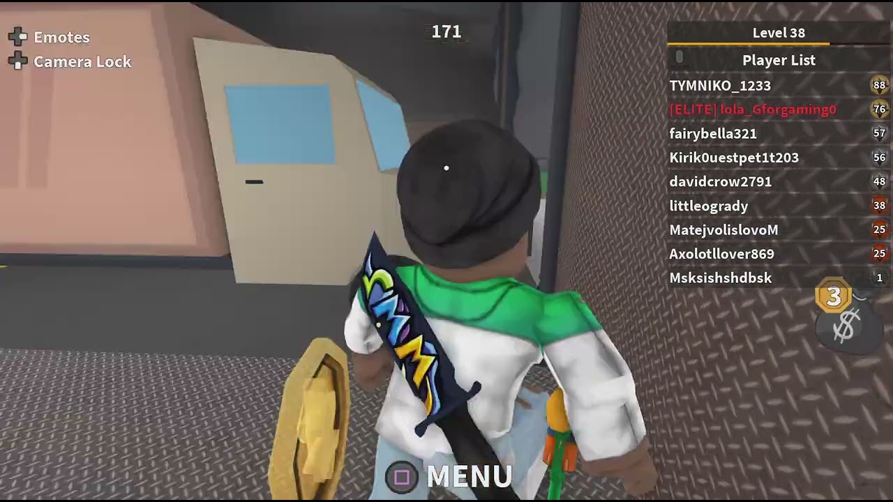 Playing the OG game Murder mystery 2