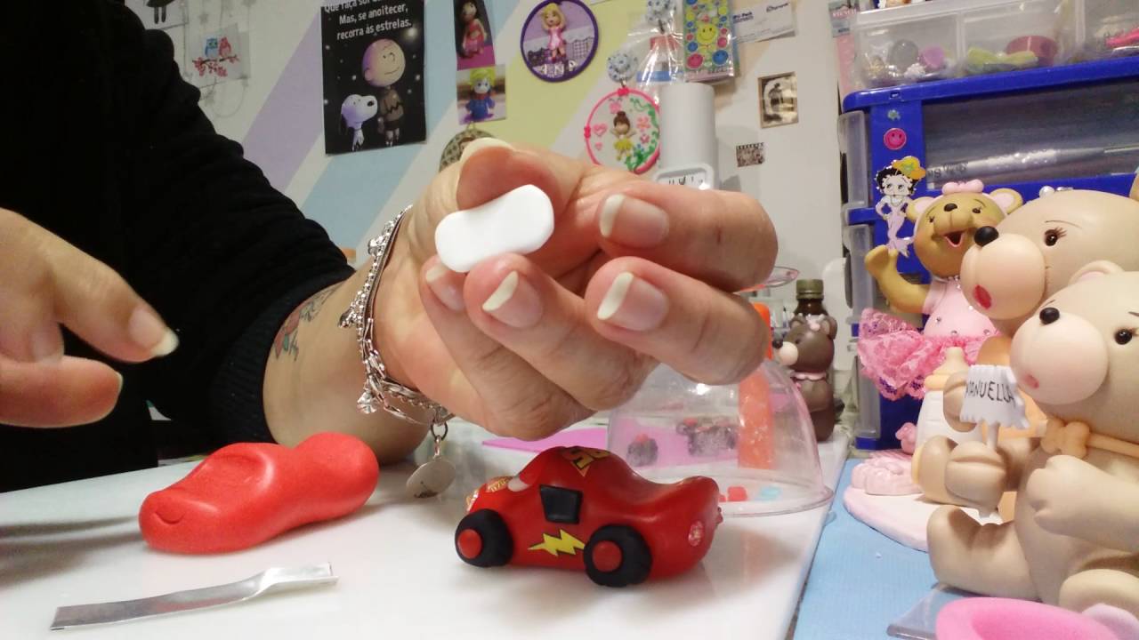 Ensinando o mcqueen de um jeito bem Facinho em biscuit-vi biscuit