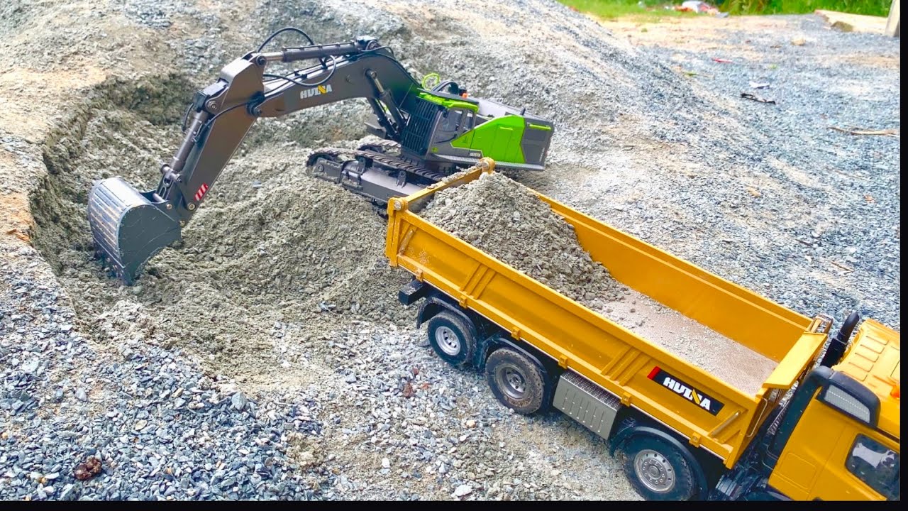 HUINA 1593 EXCAVATOR, HUINA 536 TRUCK