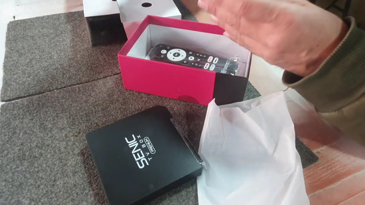 Scenic sc300+ tv box unboxing فتح العلبة و الربط