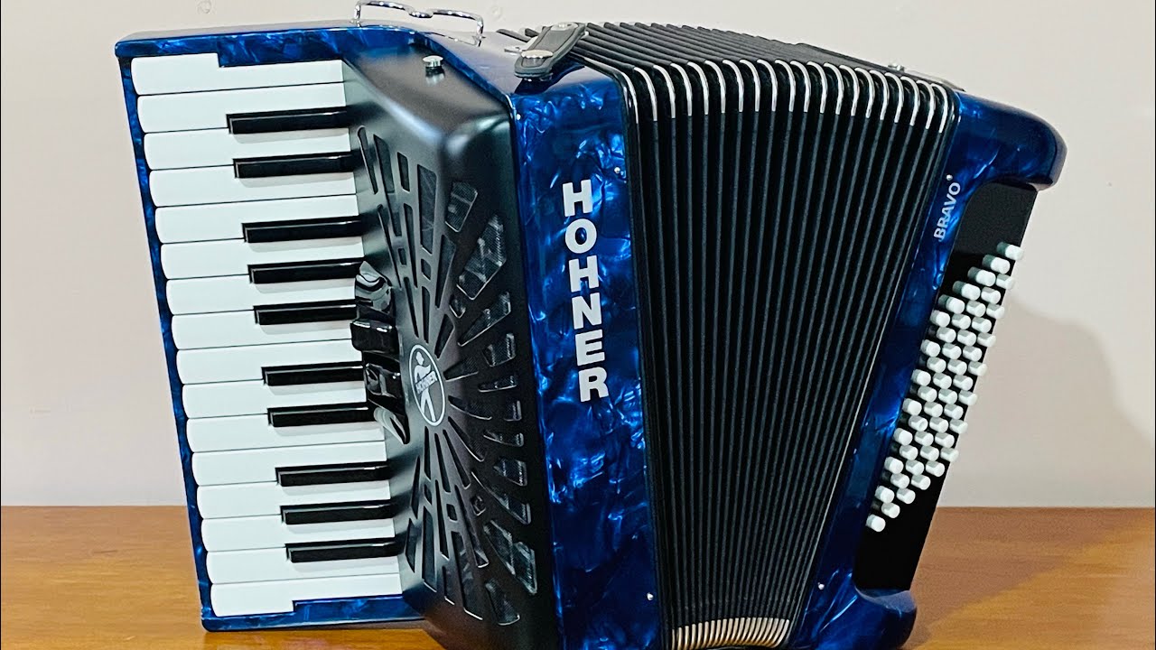 Acordeón Hohner Bravo II 48 Azul | Hohner Reviews 001