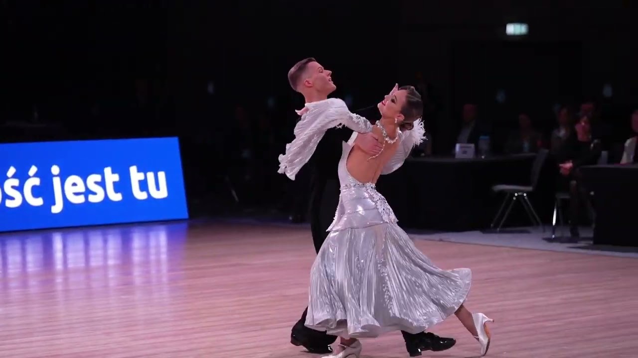 Marius Iluciukas & Daria Grigore | Slowfox | #GOF #WDSF 2022