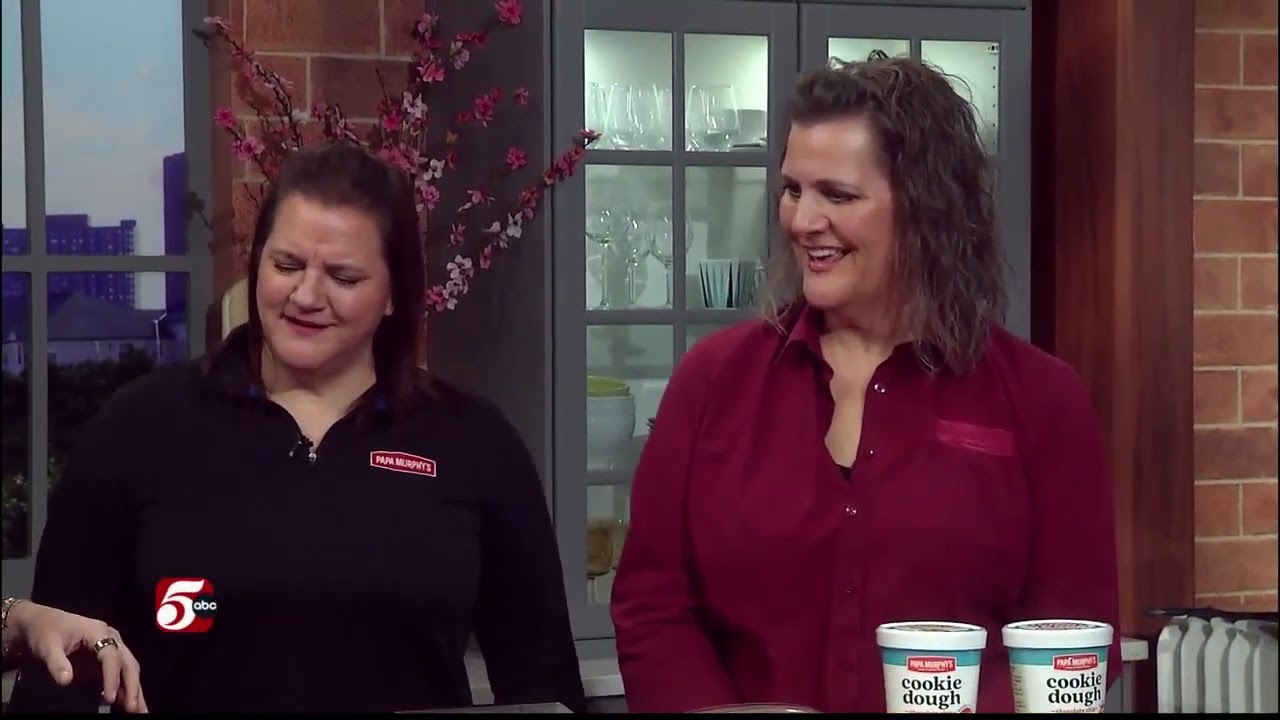 Valentine's Day Week: The Pizza of your dreams for Valentine’s Day - Sponsored by Papa Murphy's