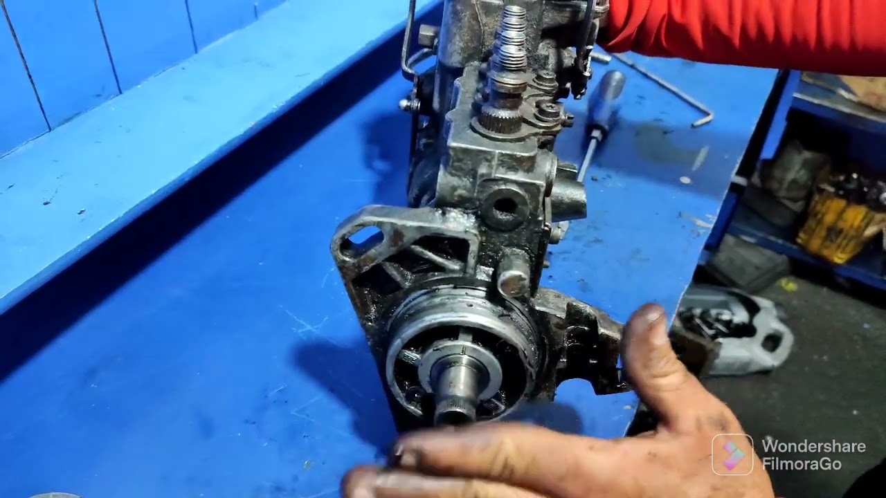 تركيب مضخة الديزل لسيارات المرسيدس بنز 190.310.208.207 calage pompé injection Mercedes Benz