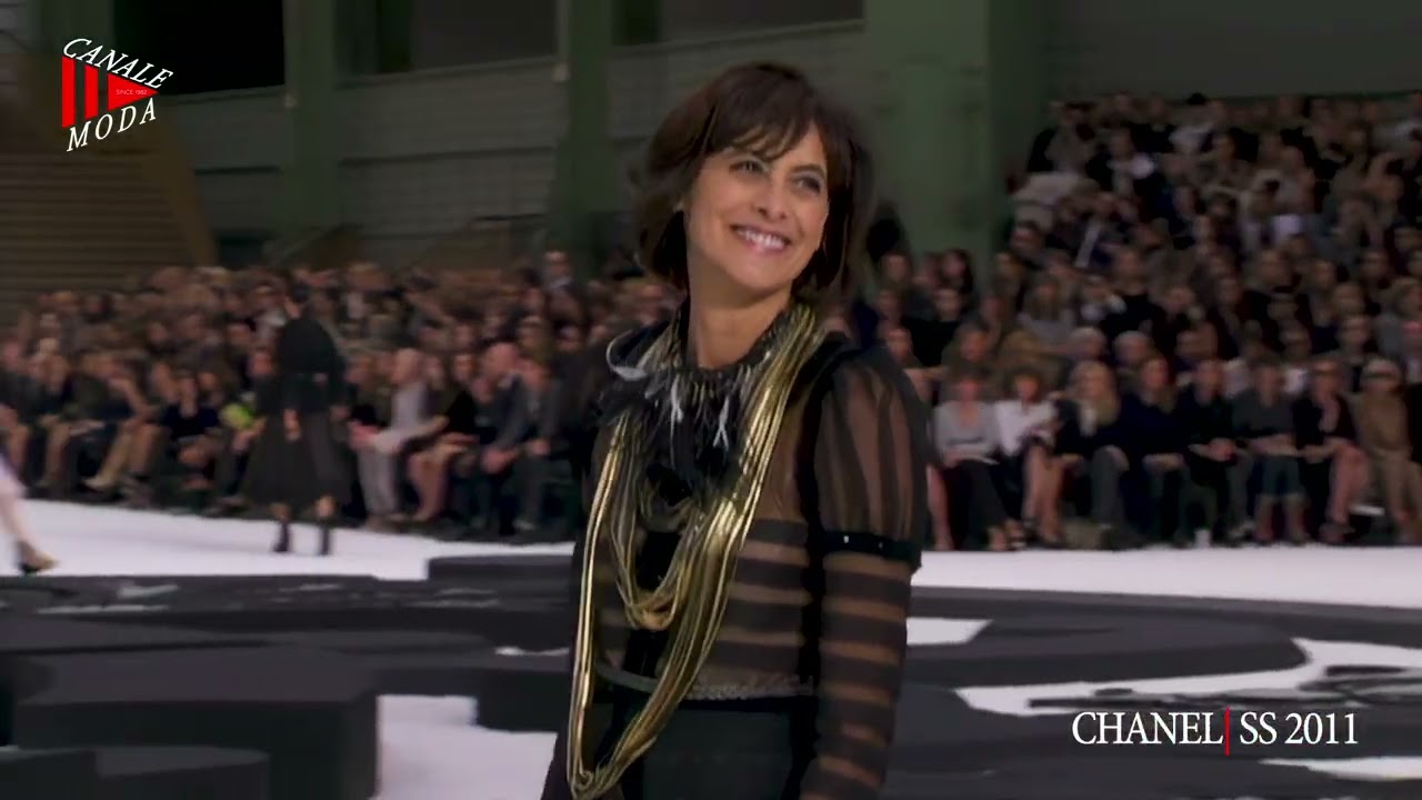 CHANEL Spring Summer 2011 Paris 4K + Karl Lagerfeld Interview - Canale Moda