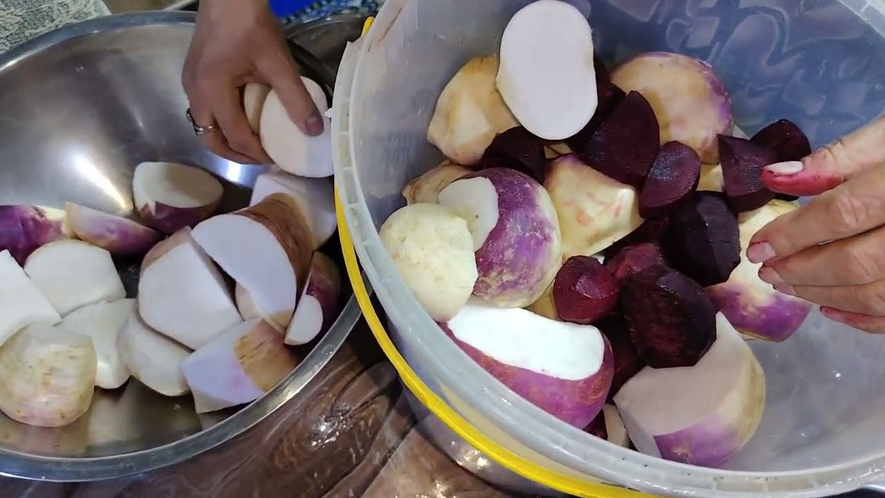 طريقة عمل الطرشي الأحمر 